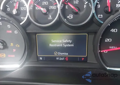 2021 Chevrolet Suburban 2Wd Rst z USA, uszkodzony, nr VIN 1GNSCEKDXMR222129